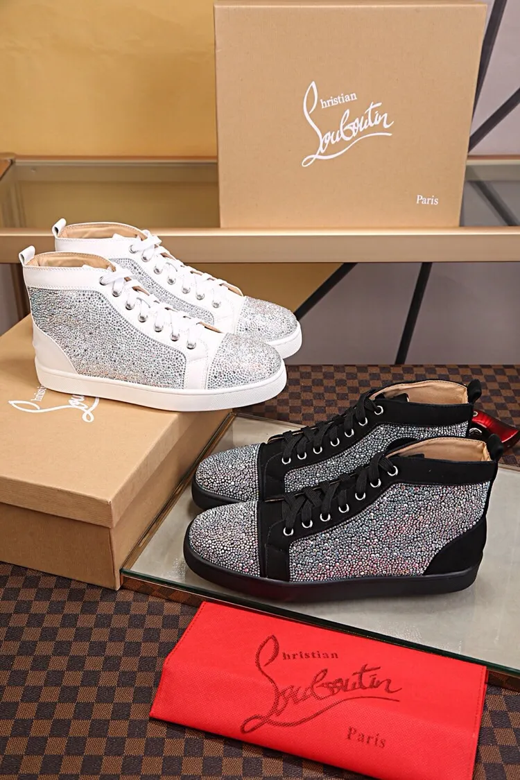 Ex-factory price 480. christian louboutin (CL red sole shoes) counter hot diamond series, high-top casual sneakers for couples 📢 📢 📢 Exclusive hot style release 🎈🎈💪 Movable latex feet 👻 Finished outsole sewing line [satisfied] 😝Female 35-40# Male 38#-46, global supply😝 [Top version]: original imported cowhide upper, top original leather lining, original molded TPU outsole, original 1:1 detail processing, original shoe last, large quantity available from stock,
